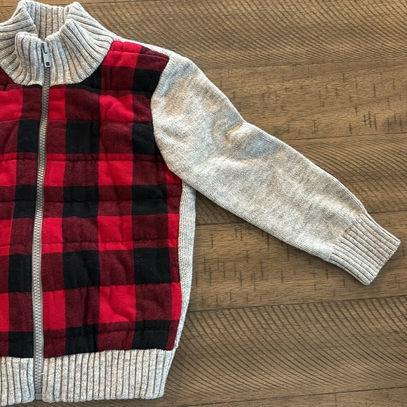 Super cute boys winter zip up! - Picture 4 of 6